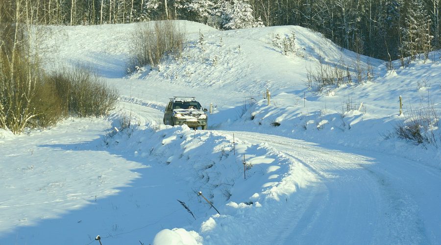 Zimowe wyzwanie czy warto zdawać na prawo jazdy w sezonie zimowym